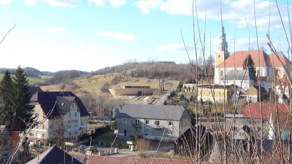 Dom Goscinny Gerus Pławna エクステリア 写真